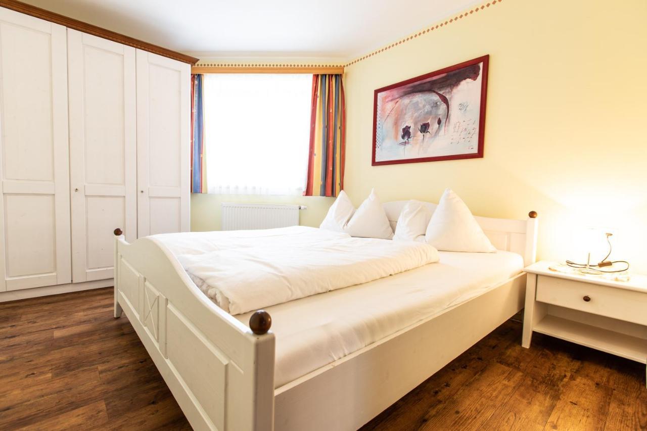 Biohotel Castello Koenigsleiten Кёнигслайтен Экстерьер фото