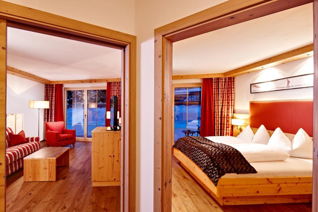 Biohotel Castello Koenigsleiten Кёнигслайтен Номер фото
