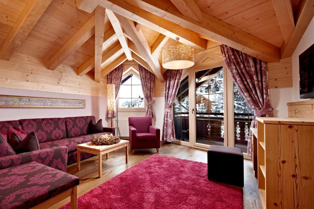 Biohotel Castello Koenigsleiten Кёнигслайтен Экстерьер фото