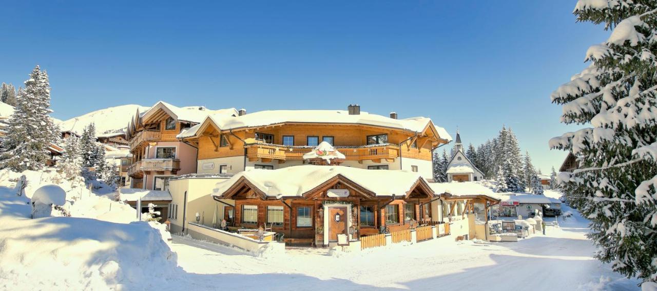 Biohotel Castello Koenigsleiten Кёнигслайтен Экстерьер фото